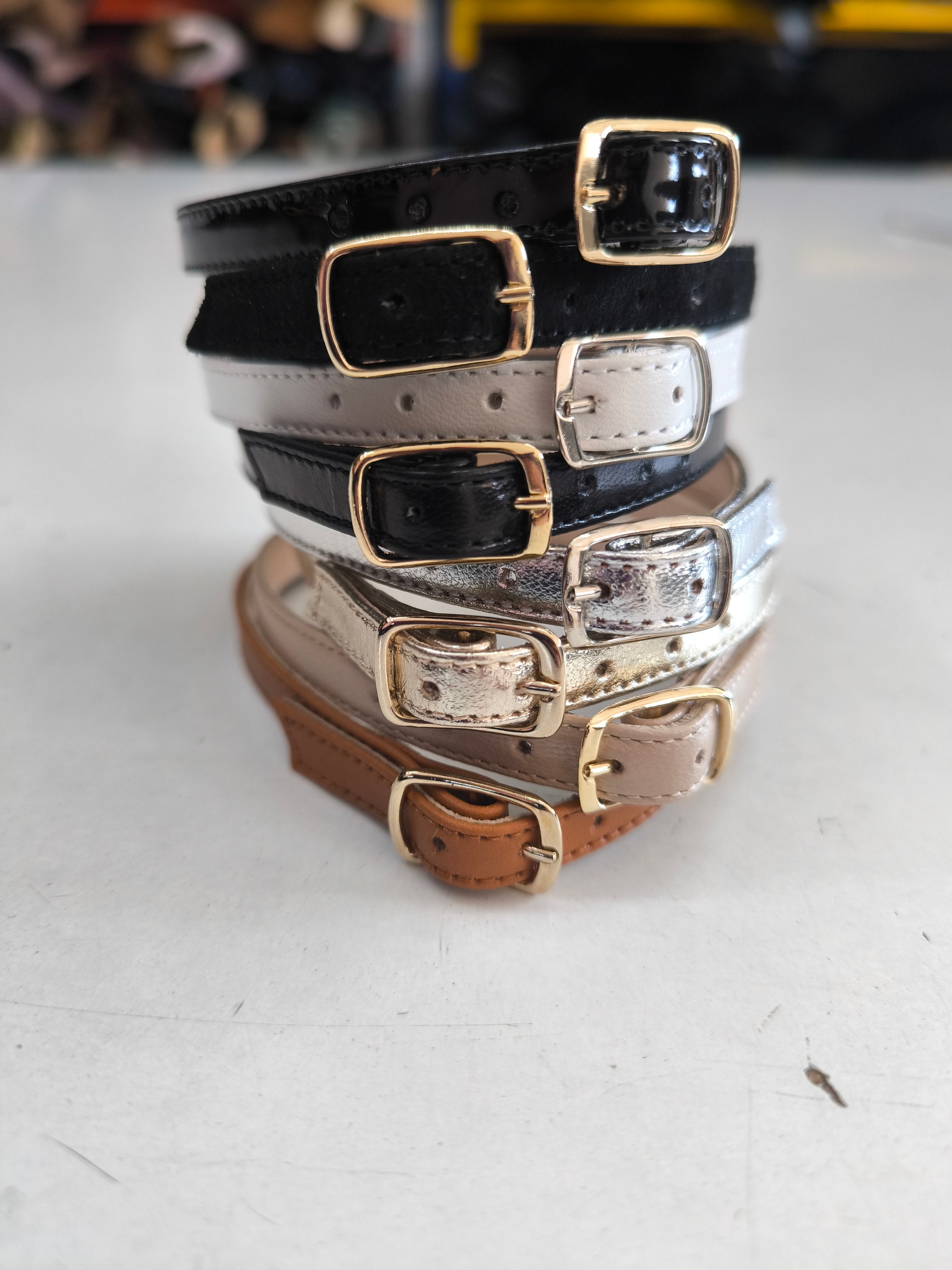 2 Paia Cinturini Per Tacchi Alti In PU Regolabili Staccabili