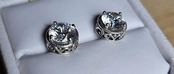 Vintage Solid 925 Sterling Silver Stud Earrings - image 1