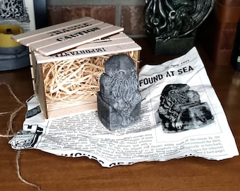 Cthulhu Stone Idol |  Newspaper & Crate | Lovecraft Concrete Statue | Mythos Occult Prop