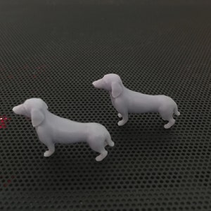 Jamniki miniaturowe/pieski jamnicze - pary w skali 28 mm