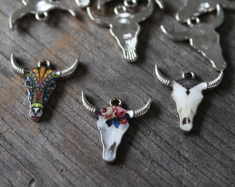 Cow Skull charm / pendant - pack of 3 bull skull for jewelry making a necklace bracelet or earrings silver