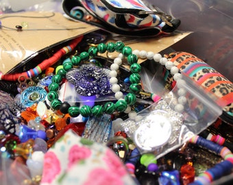 Jewelry Box Mystery Scoop - Surprise mystery scoop box - charms bracelet necklace pendant beads