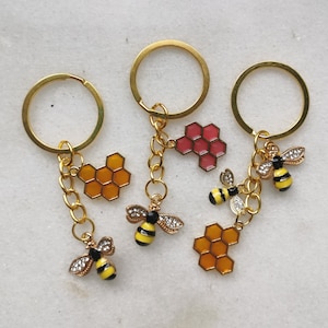 Bee bumble honey keychain, queen bee crystal gold drop honeycomb keyring, beekeeper unique gift, bag pendant insect charm, save the bees