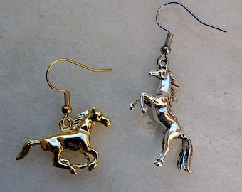 Running horse earrings, horse rider equestrian gift, horse girl charms, cowgirl jewelry texas outfit, rodeo earrings, horseback riding lover