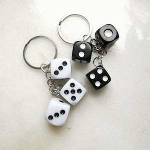 Glückswürfel Schlüsselanhänger, Casino Würfel Schlüsselanhänger, Party Poker Nacht, Jammy Player Charm Geschenk, Craps Klondike Las Vegas Amulett, Spielautomat Hazard