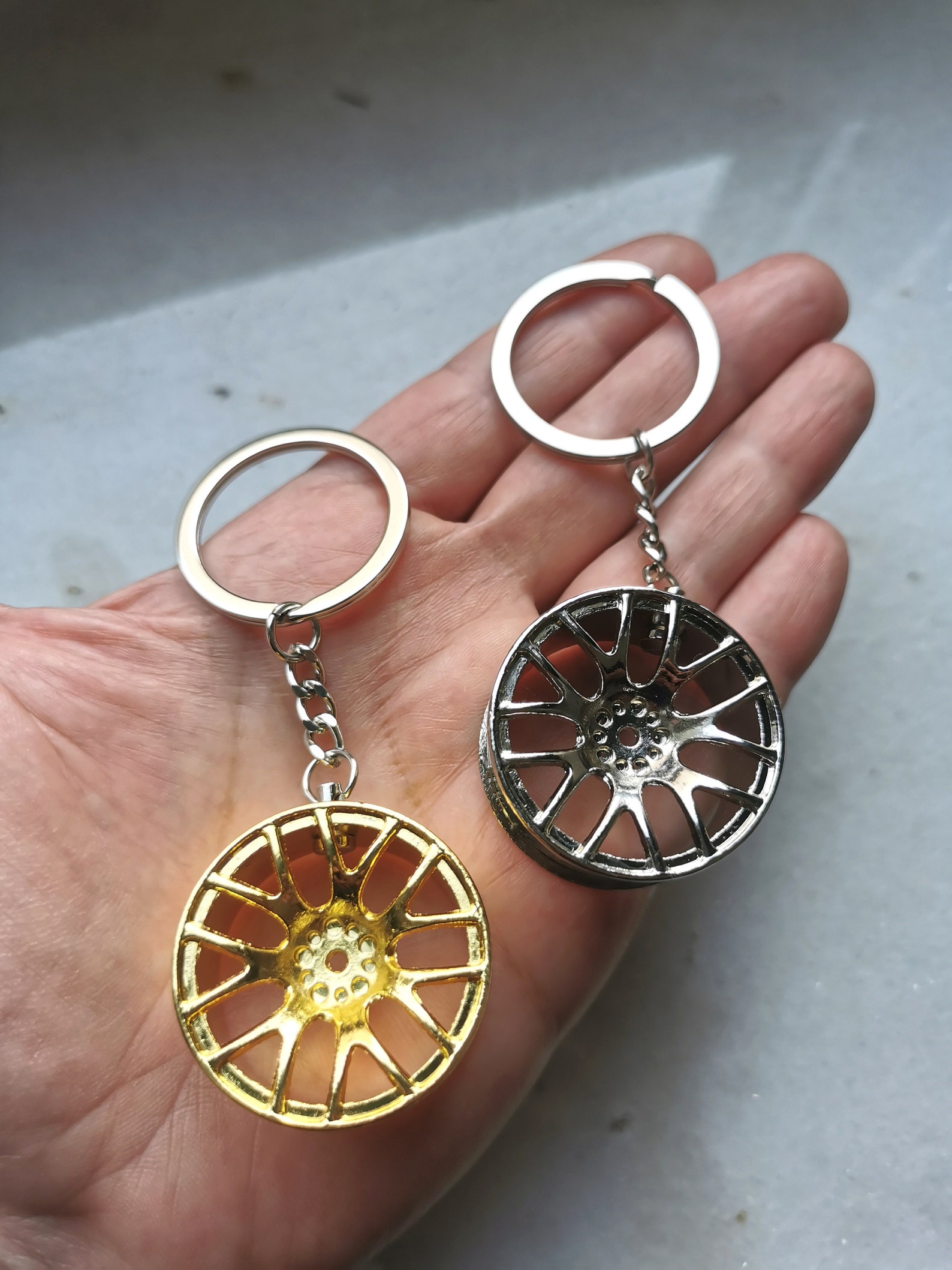 Car Tire Rim F1 Keychain, Formula 1 Wheel Alloygold Keyring Charm, Rims ...