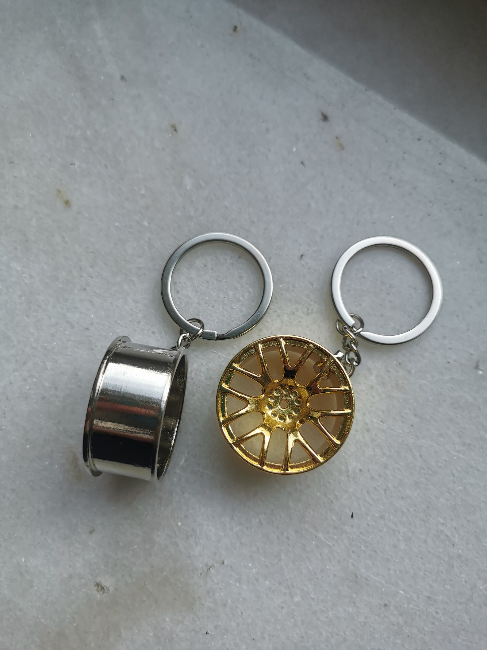 Car Tire Rim F1 Keychain, Formula 1 Wheel Alloygold Keyring Charm, Rims ...