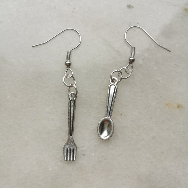 Fork & Spoon earrings, taylor made cutlery, quirky jewelry for food lovers, chefs utensil earrings, unique fun gift gothic indie alternative