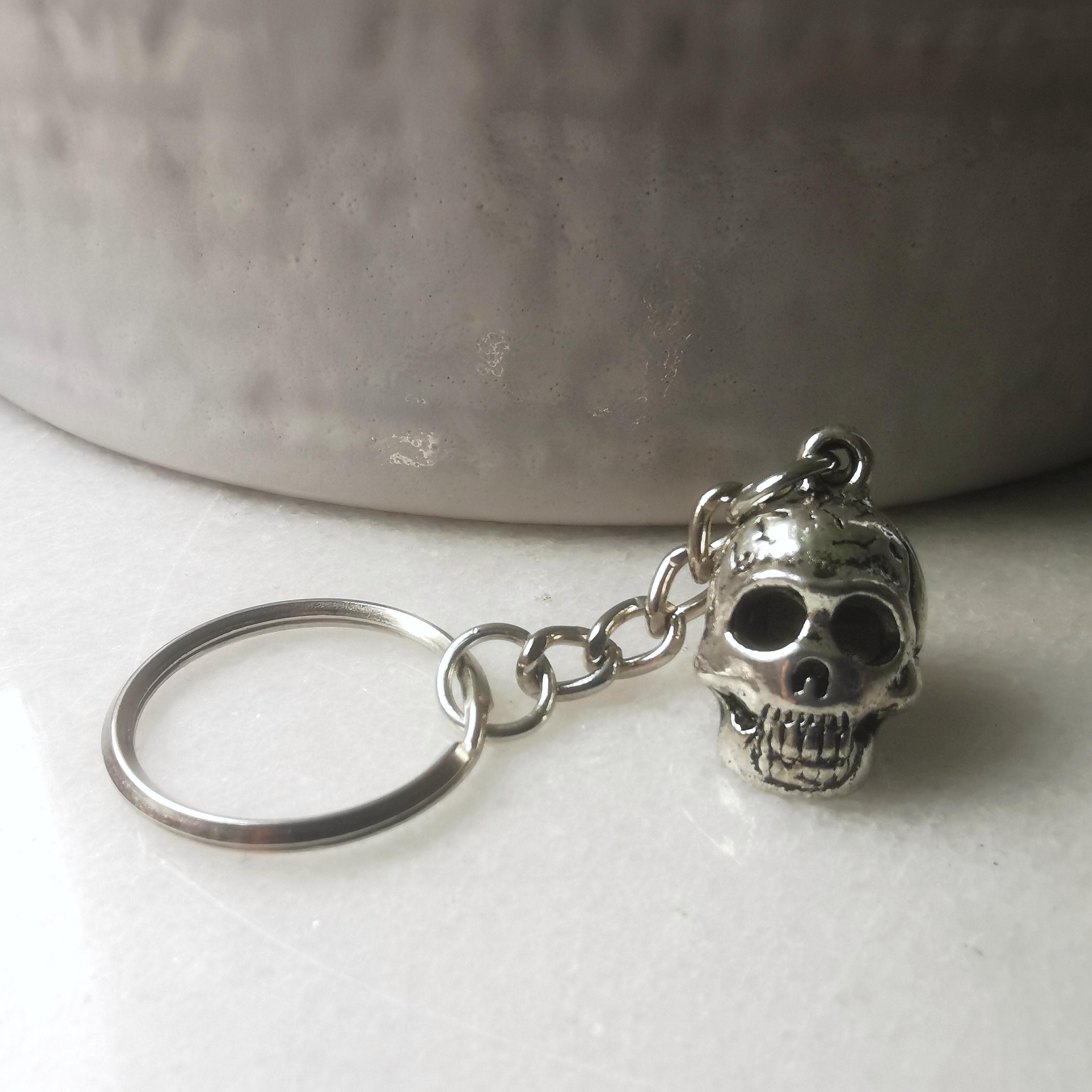 Skull Keychain, Human Head Keyring, Body Part Creepy Gift