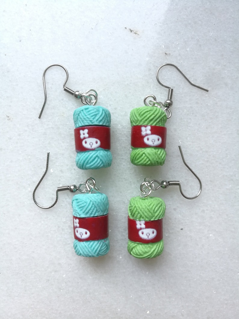 Boucles d'oreilles à tricoter en fil de crochet, modèle de bijoux à coudre, cadeau pour les amateurs d'artisanat, breloques en résine d'aiguille à tricoter, perles de laine de fil de boule colorées image 5