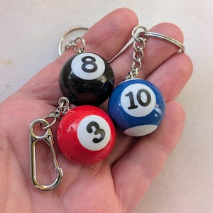 Portachiavi a 8 palline, portachiavi con palline da biliardo, portachiavi magico a 8 palline, fascino a otto palline, fantastico regalo per snooker da biliardo y2k, schlüsselanhänger billiardkugel