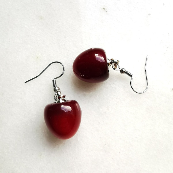 Ruby red cherry earrings, aesthetic fruit charm, gean beads, dainty cherry drops, realistic cherry jewelry, retro vintage modern outfit,