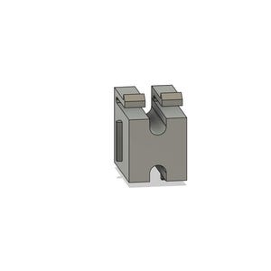 Peut inclure: Un objet gris rendu en 3D, avec une base rectangulaire et une découpe centrale. Deux protubérances rectangulaires sont sur le dessus. Une caractéristique rectangulaire verticale est sur le côté. L'objet est probablement un composant ou une pièce.