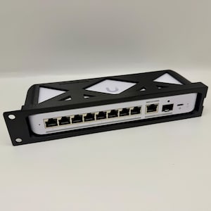 Conmutador UniFi Flex 2.5G 8 - 1U de montaje en rack de medio lado