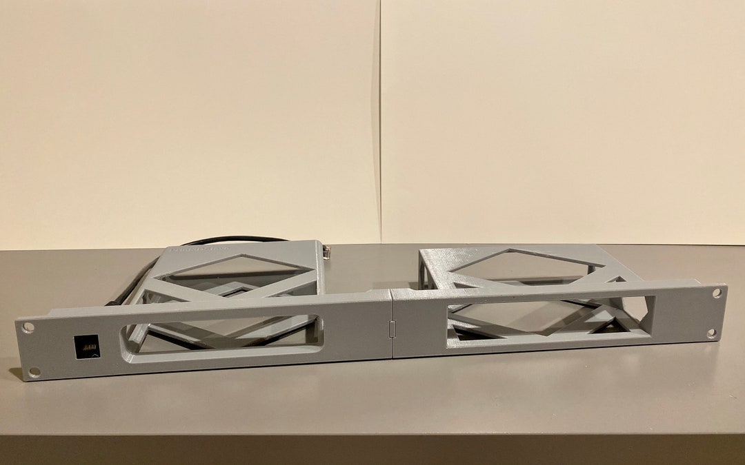 Unifi Cloud Key Gen2 Plus or Cloudkey+ and 8 Port 60watt Switch - 1U ...