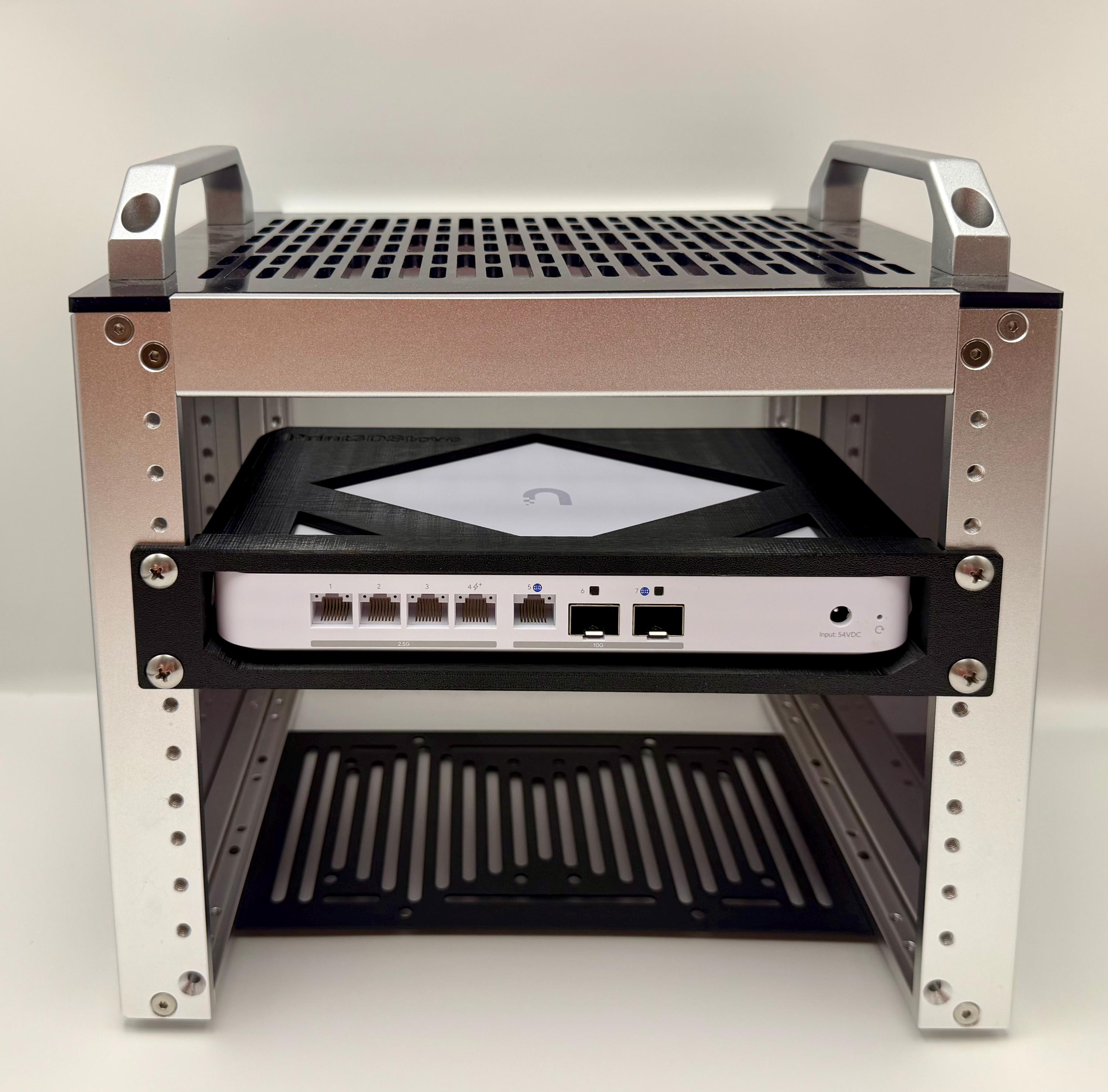 Unifi Cloud Gateway Fiber or Gateway Fiber - 10in Mini Rack 1U