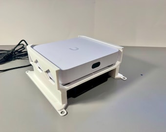 Unifi Cloud Gateway Ultra, Gateway Max or Cloud Gateway Max and AC Infinity MULTIFAN S2 - Leviton Structure Media Center Mount