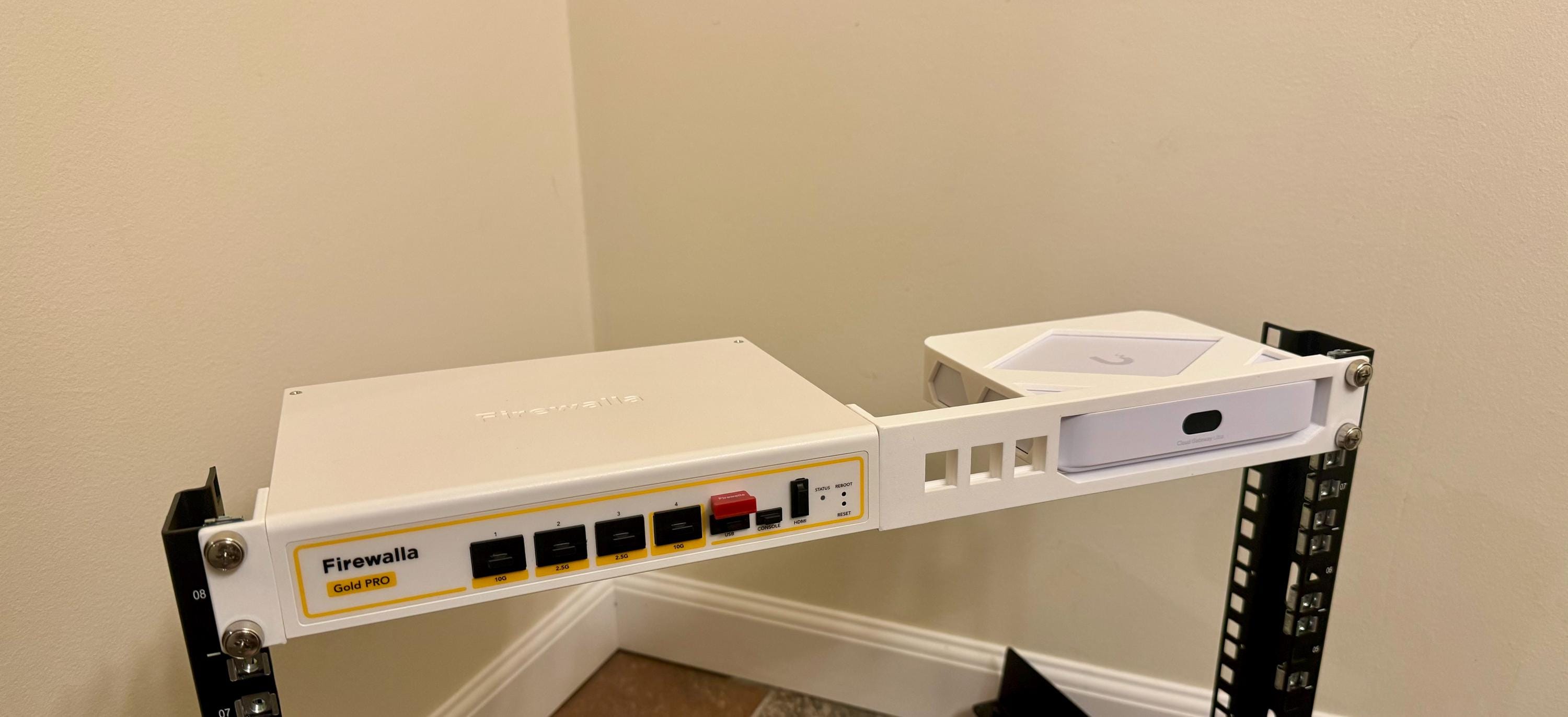 Unifi Cloud Gateway Ultra, Gateway Max or Cloud Gateway Max Unifi Cloud Gateway Ultra, Gateway Max or Cloud Gateway Max
