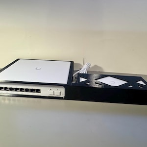 Unifi Switch Pro XG 8 PoE - 1U Rack Mount