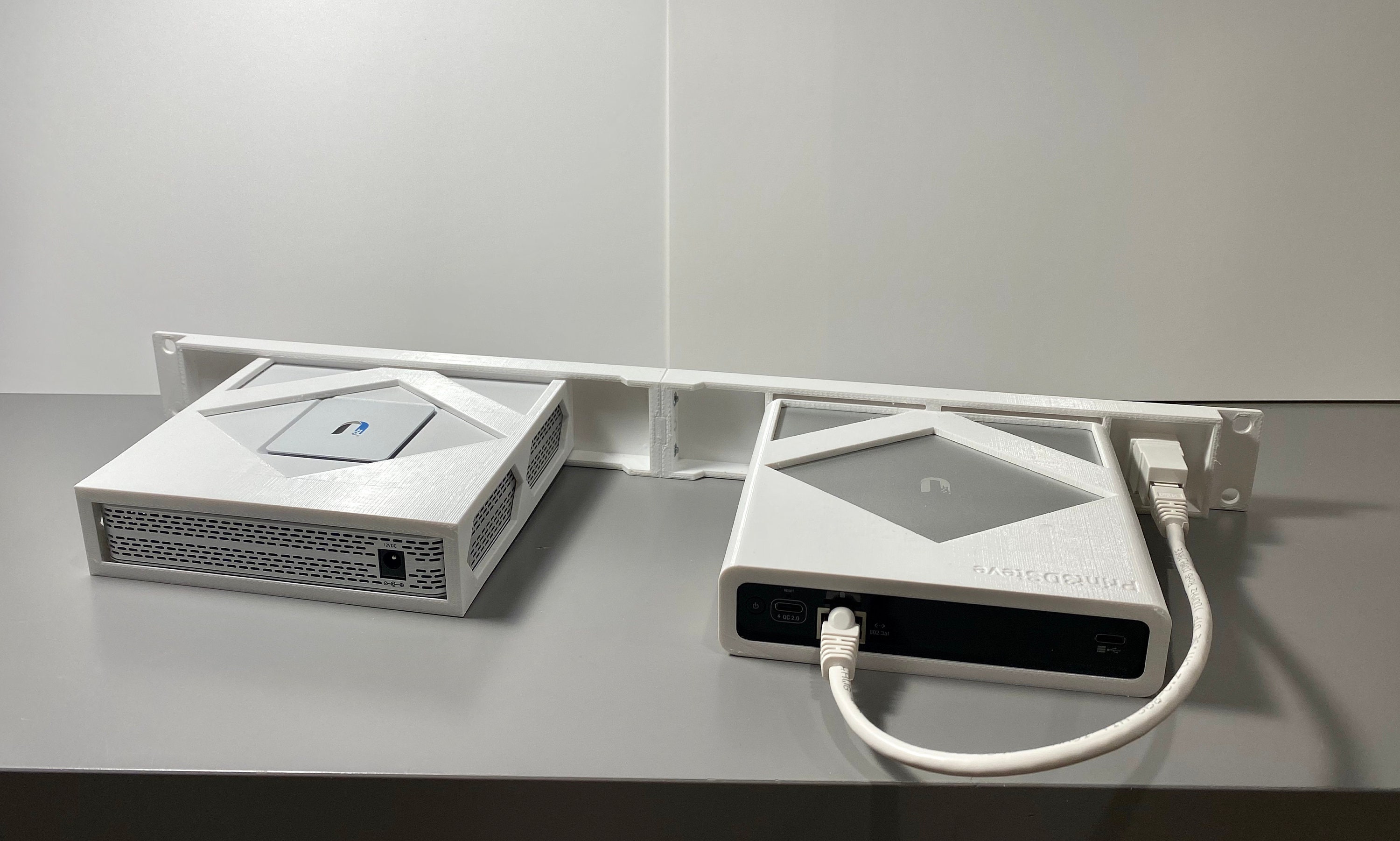 Surfboard SB8200 Modem and Unifi Security Gateway with Cloud Key Gen1