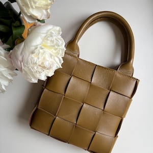 Handmade Leather Cassette Bag, Woven Leather Bag, Woven Leather Clutch, Beige Braided Bag, Woven Bag, Beige Leather Bag, Woman Leather Bag