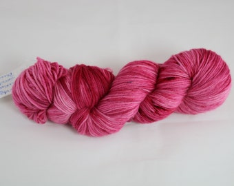 Hand dyed High Twist "Flower meadow" 75 Merino wool 25 Polyamide