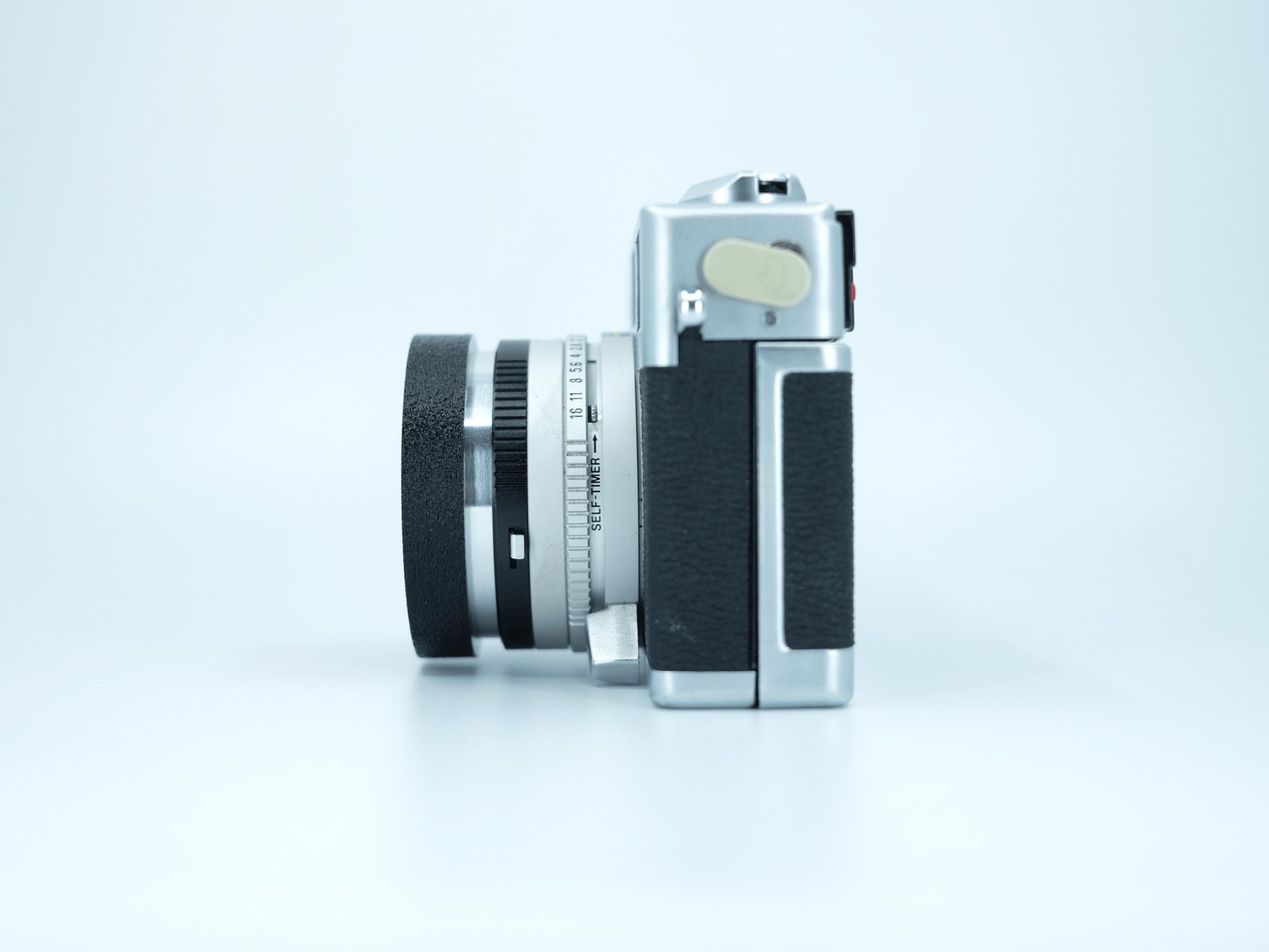 Canon Canonet QL17/QL19/GIII Camera Accessory RED Edition - Lens