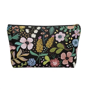 Floral Accessory Pouch, cosmetic pouch, cute makeup bag, travel bag, pencil pouch, Hand drawn flowers, Coin purse