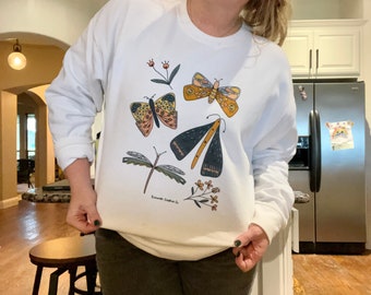 Folk art butterfly sweatshirt, folk art insect sweatshirt, gifts for her, Christmas gifts, cute butterfly dragonfly shirt, Fleece Pullover