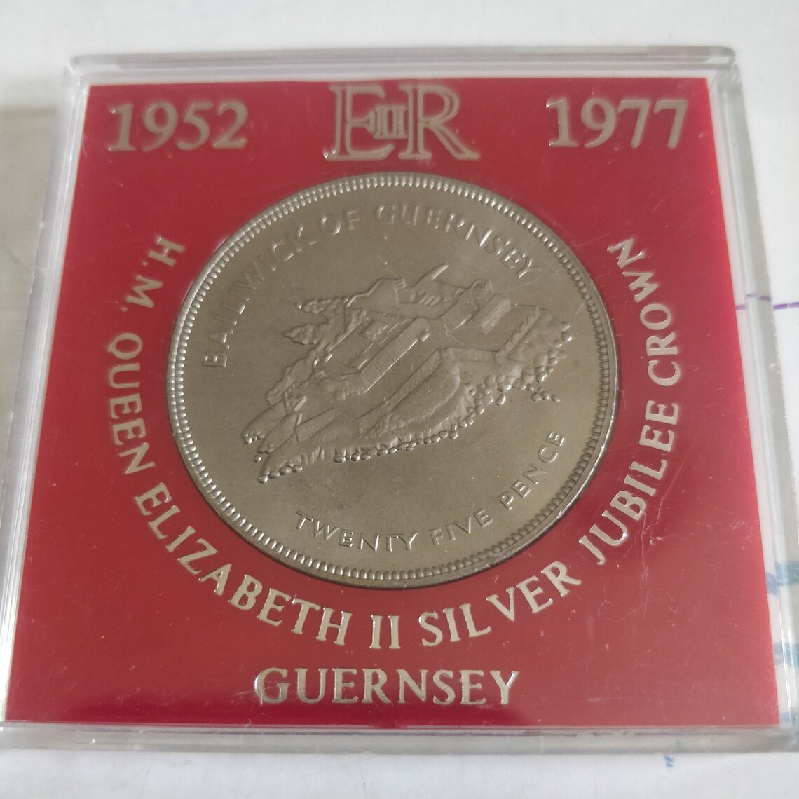 1977 Crown COIN the Qeen Silver Jubilee in Good UNC Guernsey Etsy