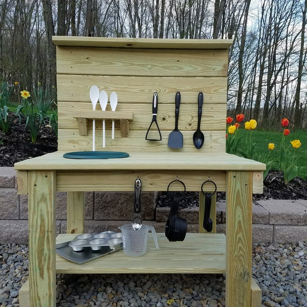 Kids Outdoor Mud Kitchen Plans