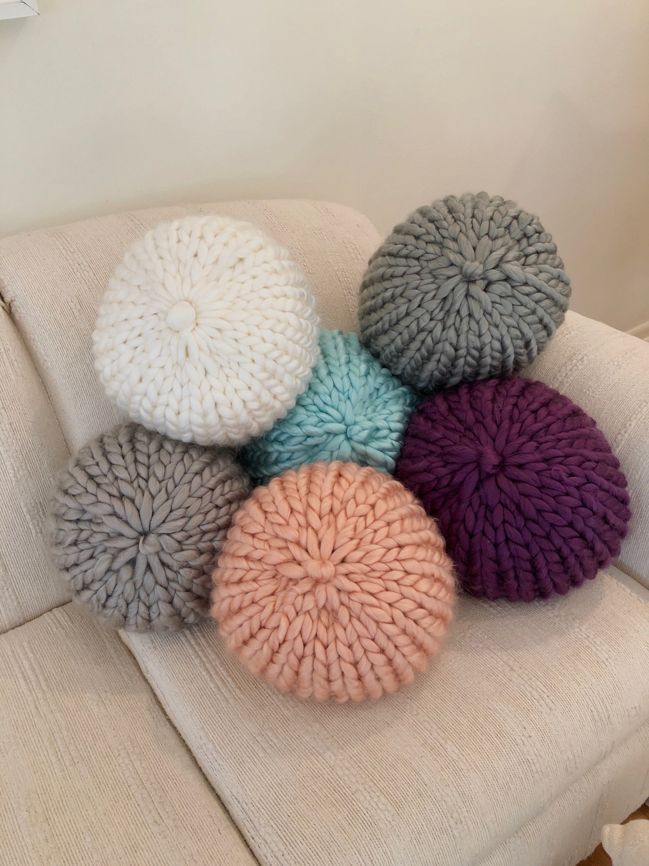 knit ball cushion