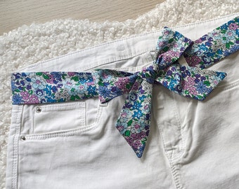 Tie belt in country floral fabric