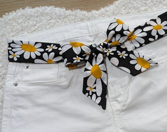 Fabric belt to tie daisy flowers