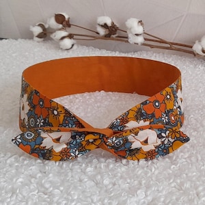 Fascia per capelli rigida, cerchietto in filo metallico con fiori color caramello vintage