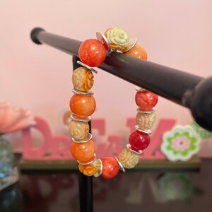 Handmade shades of orange stretchable beaded bracelet image 1