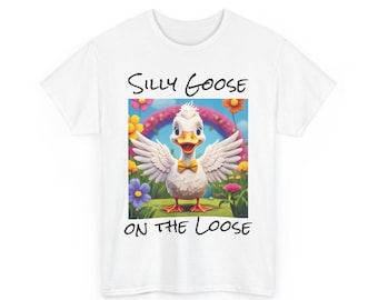 Funny Silly Goose Graphic T-Shirt: Quirky Animal Tee