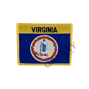 Könnte beinhalten: Ein gestickter Aufnäher in Blau und Gold mit dem Staatssiegel von Virginia und dem Wort "VIRGINIA" in schwarzen Buchstaben.