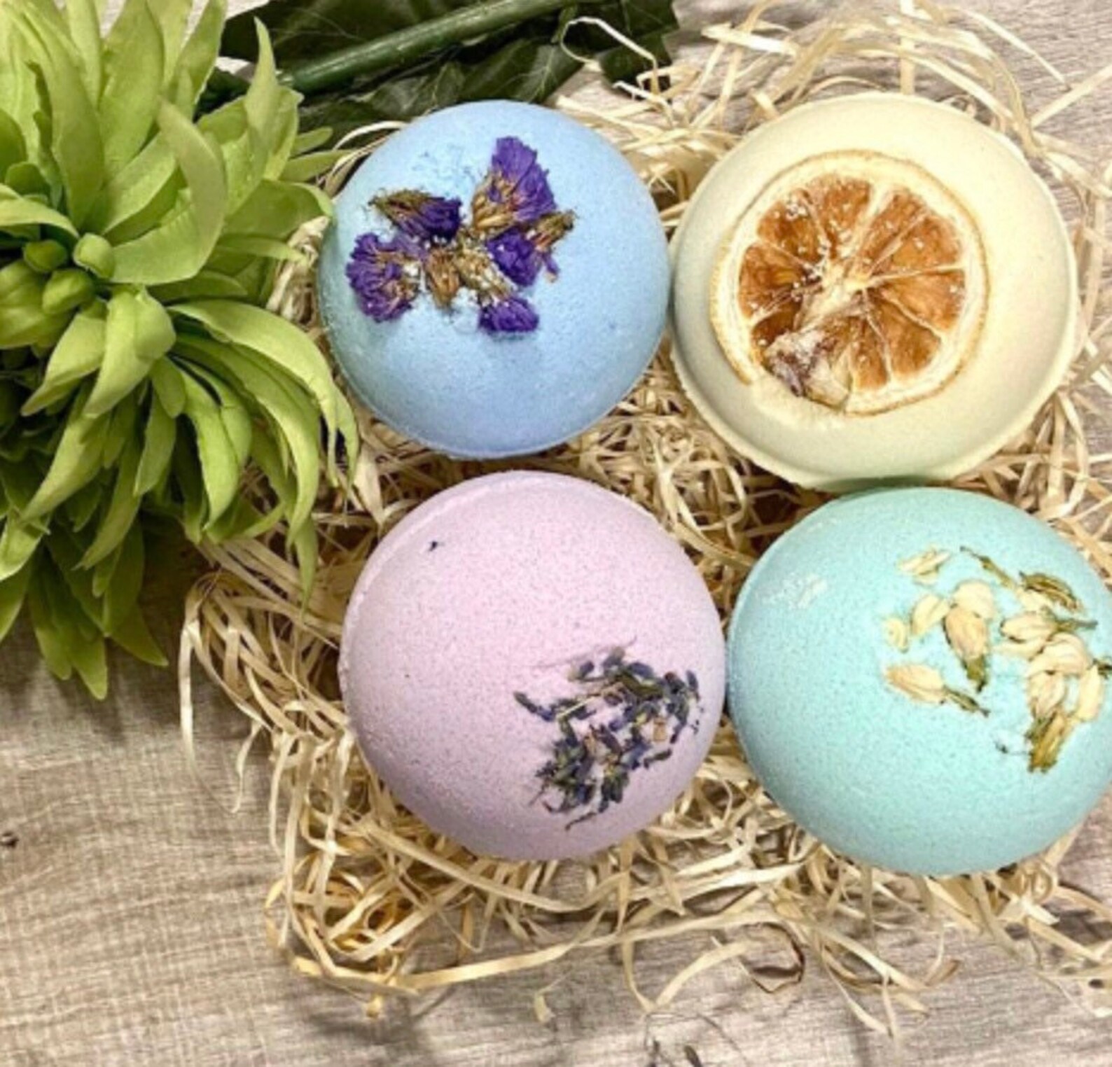 4 Large Bath bombs Shea butter dried flowers gift for Etsy