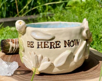 Hand-sculpted Daisy Ceramic Altar Bowl: Be Here Now – Garden Magic Home Decor