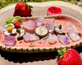 Strawberry Triple Moon Crystal Charging Plate