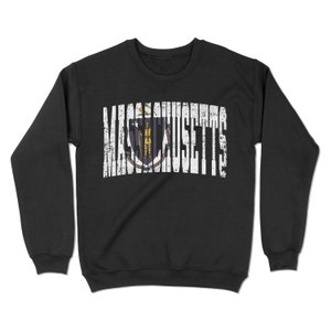 Massachusetts Flag Vintage Distressed Massachusetts Sweatshirt. | Boston, Massachusetts. YC