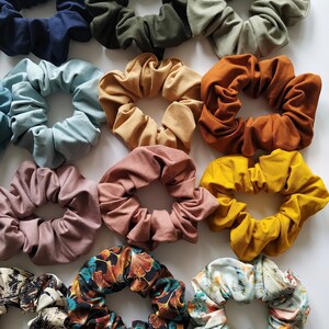 BAMBUS Scrunchie in Big, Slim oder Mini,viele Farben, oversized Haargummi, Haarschmuck, Stoffhaargummi, JGA Party, Geschenkidee, Partnerlook Bild 10