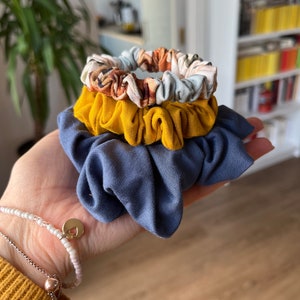 BAMBUS Scrunchie in Big, Slim oder Mini,viele Farben, oversized Haargummi, Haarschmuck, Stoffhaargummi, JGA Party, Geschenkidee, Partnerlook Bild 7