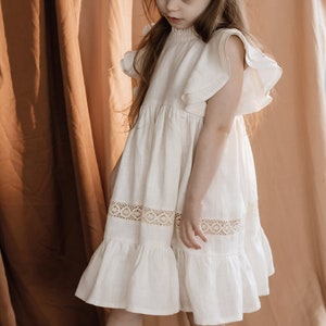 Ivory Flower Girl Dress Junior Bridesmaid Dress with Lace