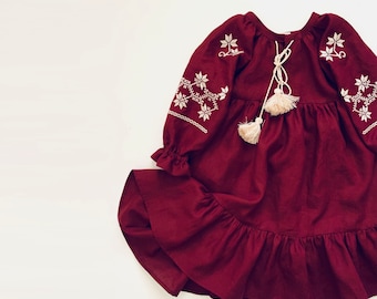 Robe Boho brodée pour tout-petits, robe Boho Flower Girl, robe rouge pour tout-petits de Noël, filles de vêtements en lin