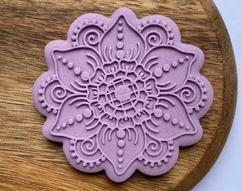 Henna Flower Fondant Embosser Stamp and Cutter. POPup Debosser Stamp