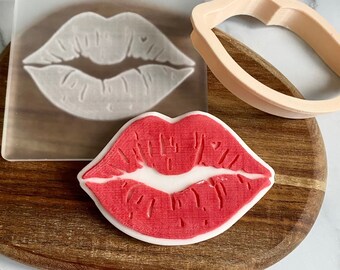 Lips Valentine’s Day Debosser Stamp. Valentine’s Day Cookie Stamp. Fondant Icing Cupcake Decorating