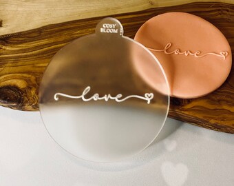 Love Text Outbosser Stamp. Día de San Valentín Fondant Glaseado Cupcake Decoración