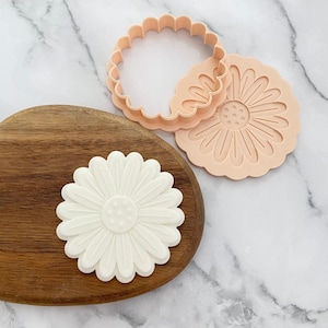Daisy Cookie Cutter & Stamp Set Floral Cookie Baking Tool Fondant Icing Decoration